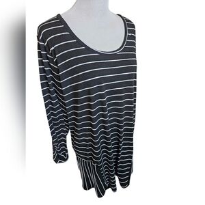 Black and White Striped Long Sleeve Top Size 2X